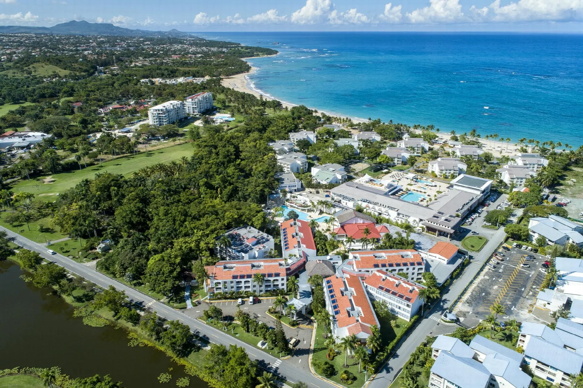 Viva Playa Dorada — Курорт сегодня — вид с воздуха на Плайя-Дорада