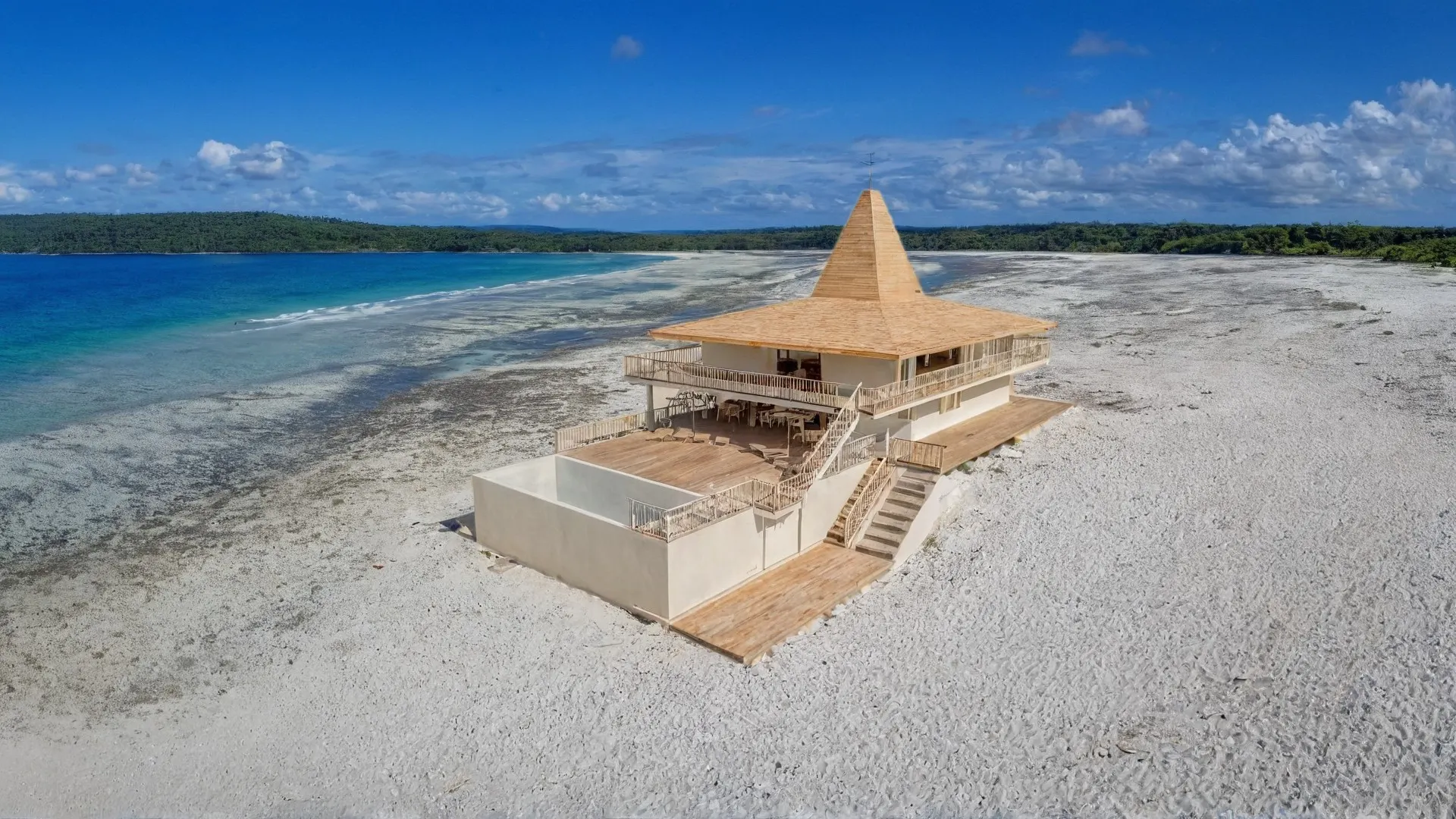 Sumba Diving Center — Vista Aerea del Complesso